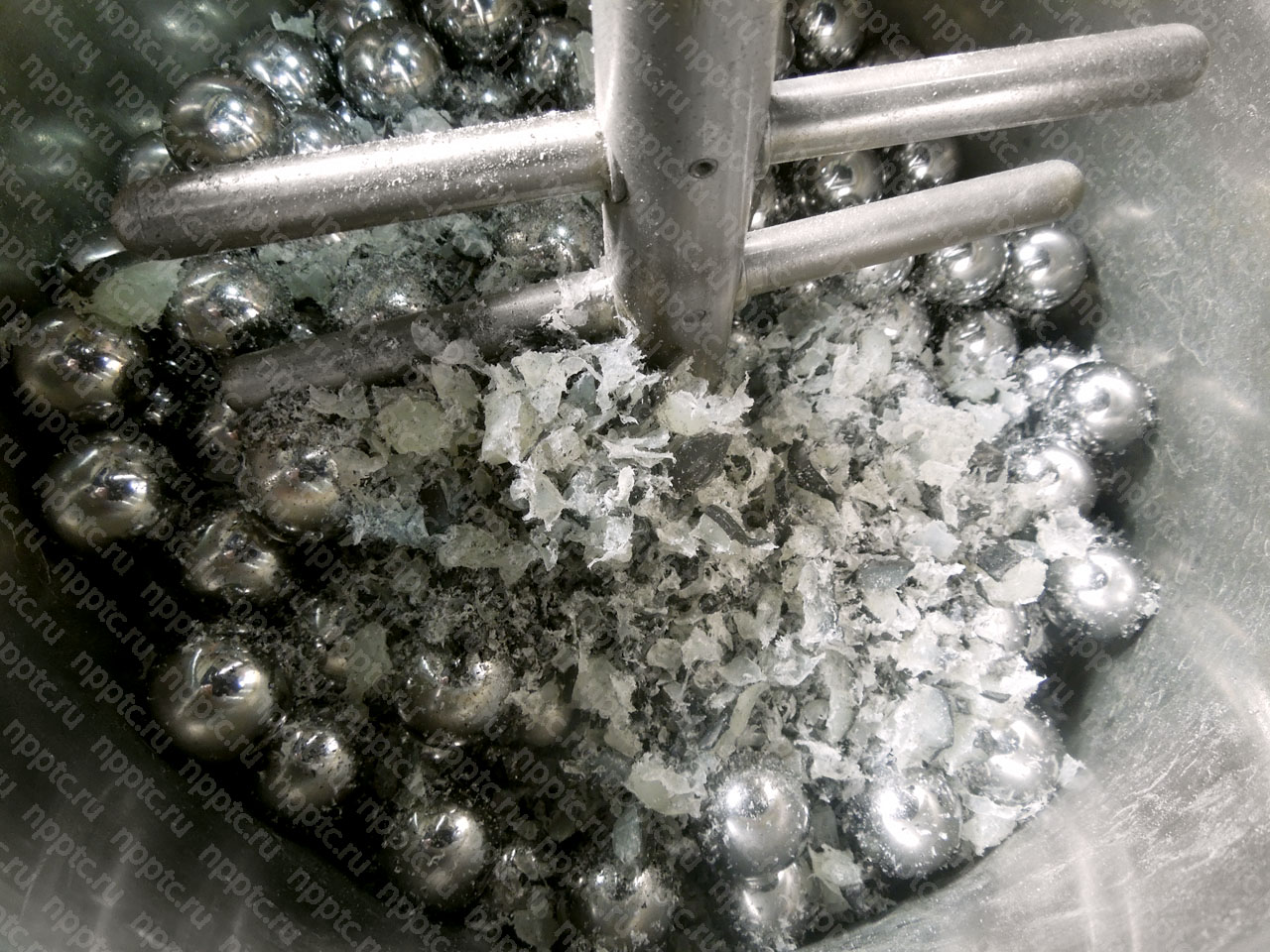 Пробный размол полимерных гранул ПВД 